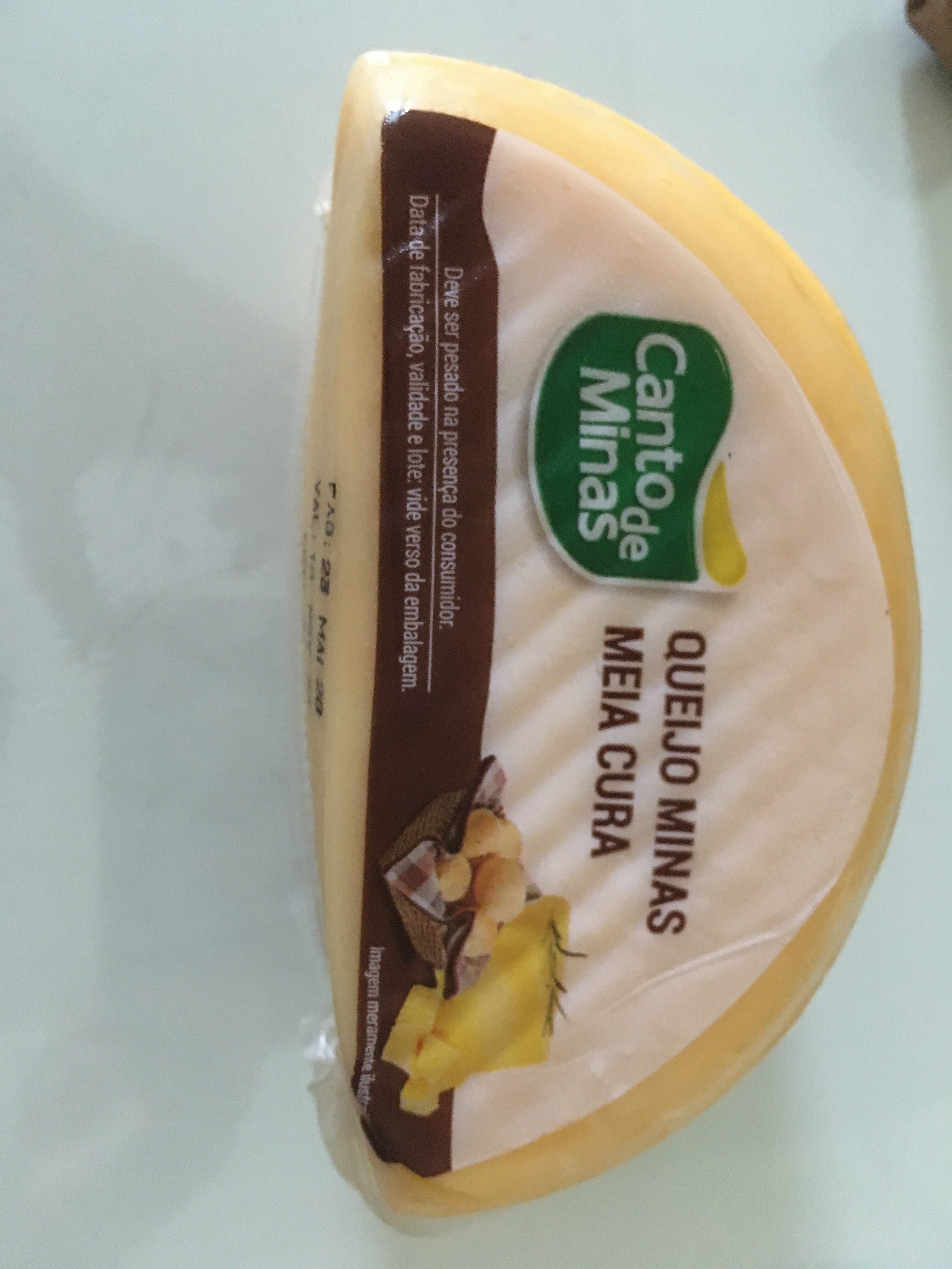 Queijo minas meia cura