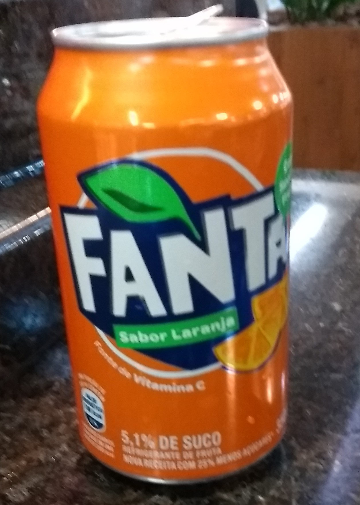 Fanta laranja lata