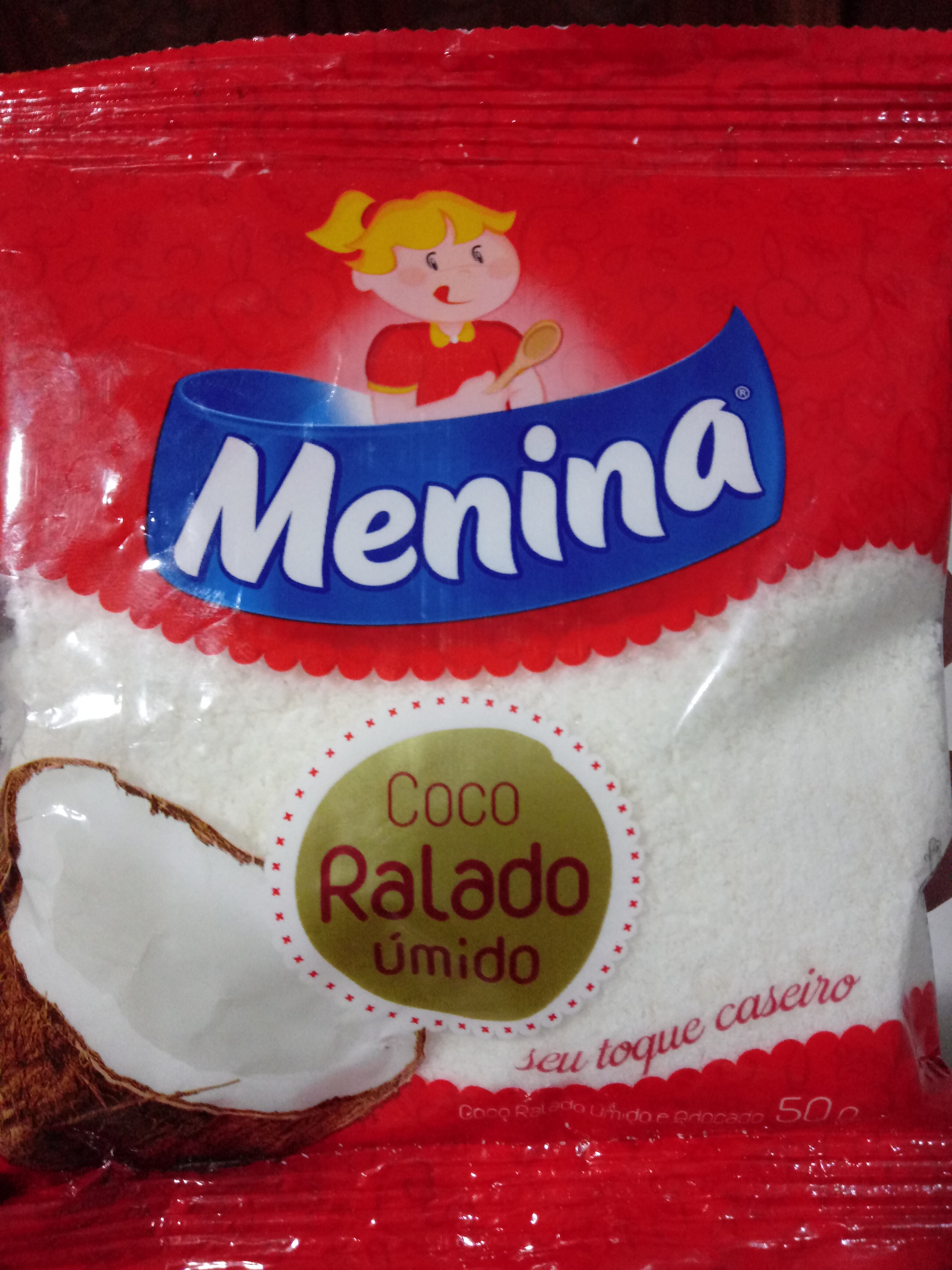 Coco ralado úmido Menina