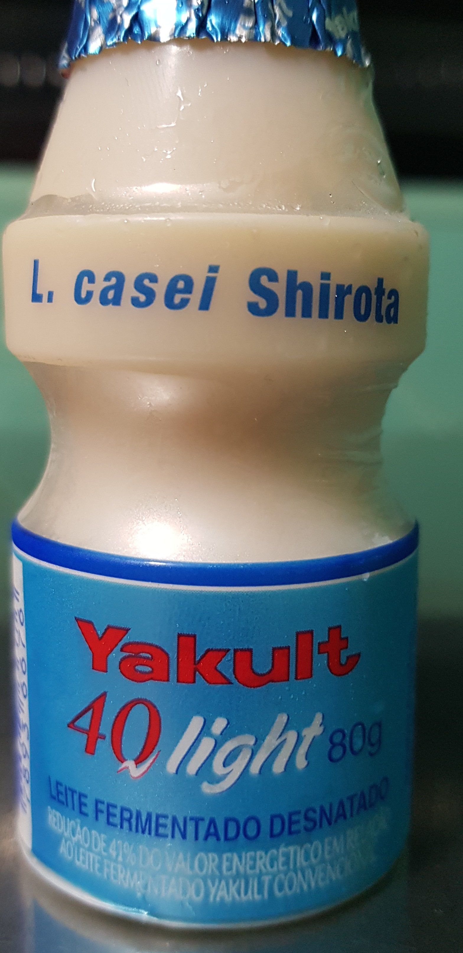 Yakult 40 Light